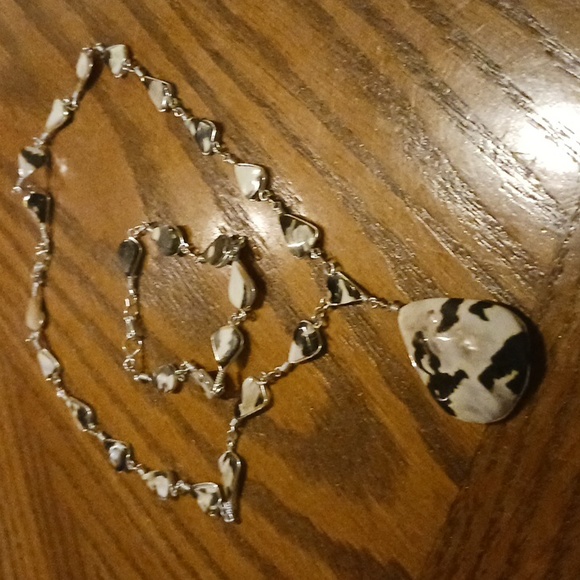 Womans necklace and bracelet set from the islands - Picture 10 of 14